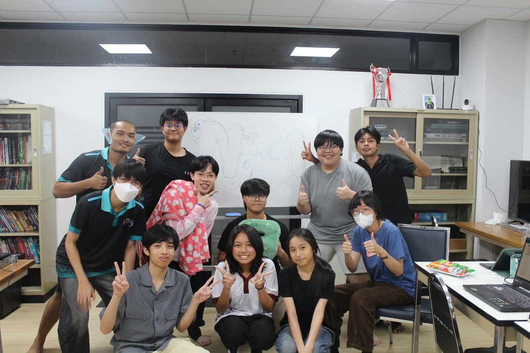 สมาชิกห้องวิจัย Network and Cloud Laboratory